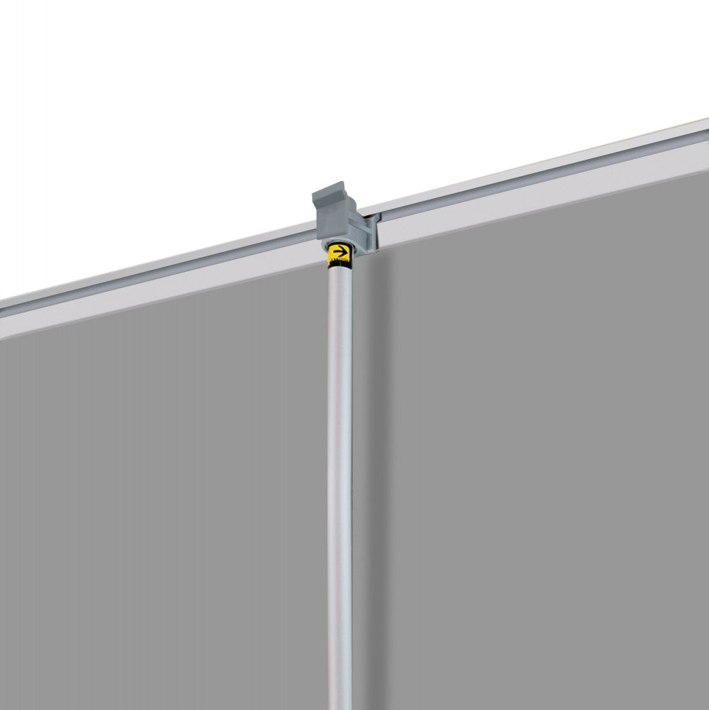 Custom Deluxe Retractable Display Stand (33" x 81")