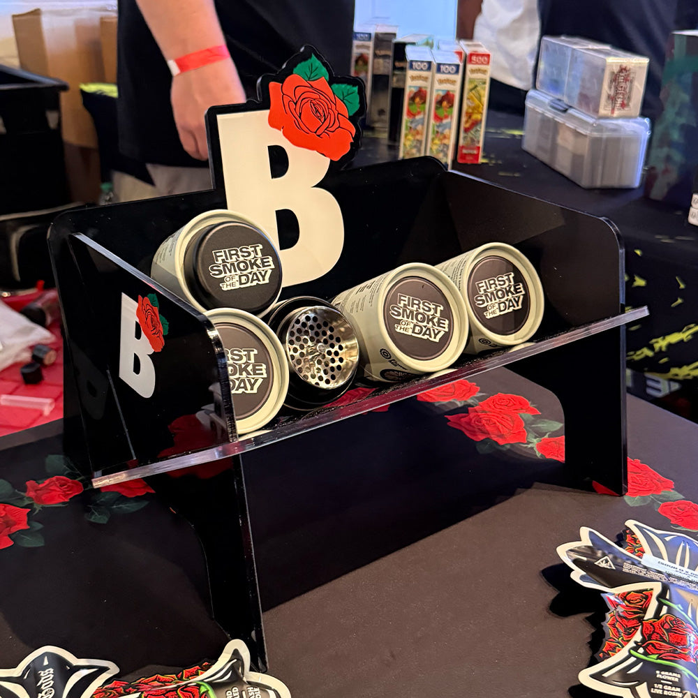 Custom Tabletop Bench Display 15"